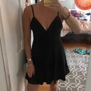 Black dress, v neck cut